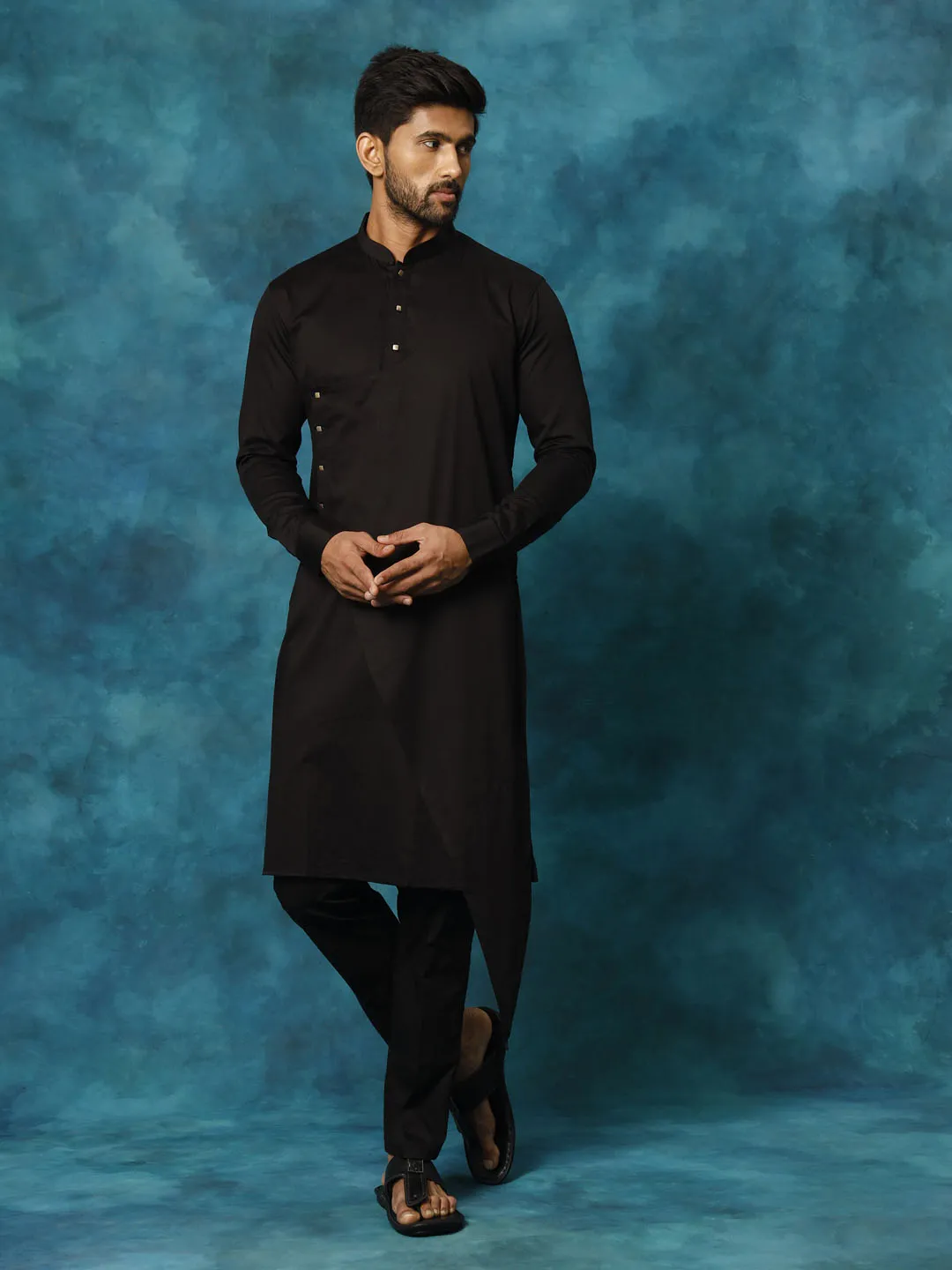 VASTRAMAY Black Cotton Satin Kurta Pyjama